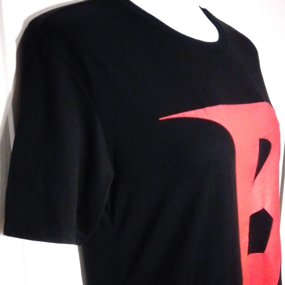 OFFICIAL JUSTIN BIEBER CONCERT TOUR TEE - Picture 4 of 8